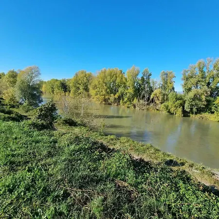 Sulla Ciclabile Lungo Il Fiume Adige Zevio
